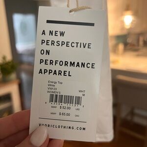 Vuori Women's White Energy Top medium